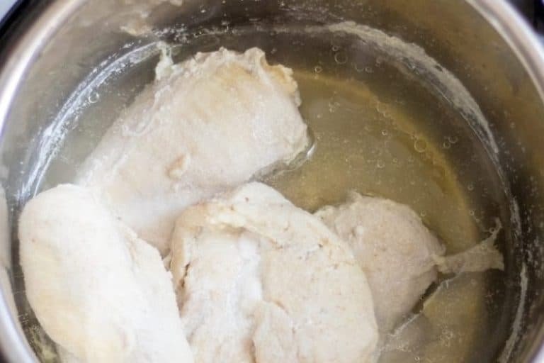 màu mạng gà đá ngày mái màu mạng gà đá ngày mái